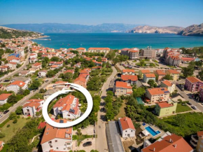 Apartments Tomasic with Balcony